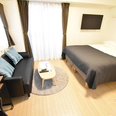 1Min Walk To The Station Aparthotel